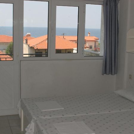 Galini Sea View Apartments Chalkidiki Nea Skioni Eksteriør billede
